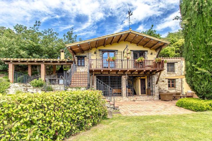 Casa rural para 12 personas, con Terraza y Jardín en Gualba - 2