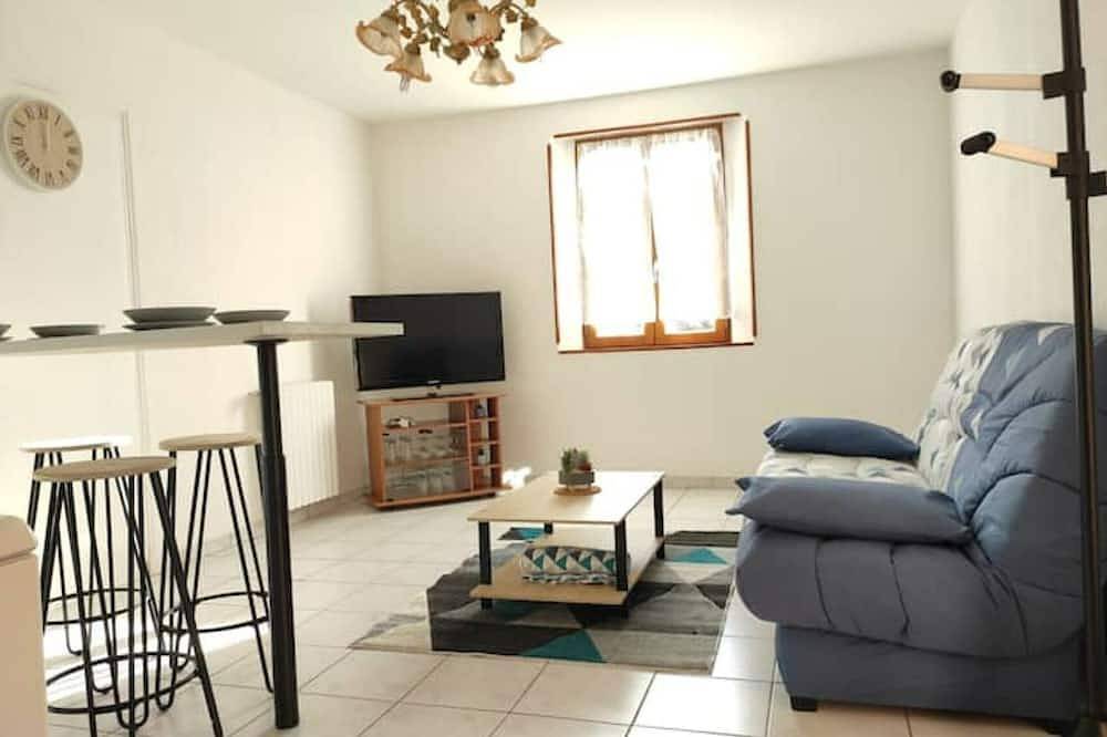 Apartamento entero, Gîte de la Tride 1. Avec Terrasse Proche du Centre in Lectoure, Gers
