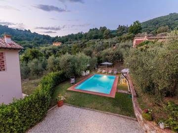 Agriturismo Con Piscina per 8 Persone in Lucca, Provincia di Lucca, Foto 4