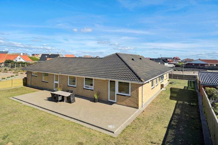 Ferienhaus für 10 Personen, mit Garten und Terrasse - 1