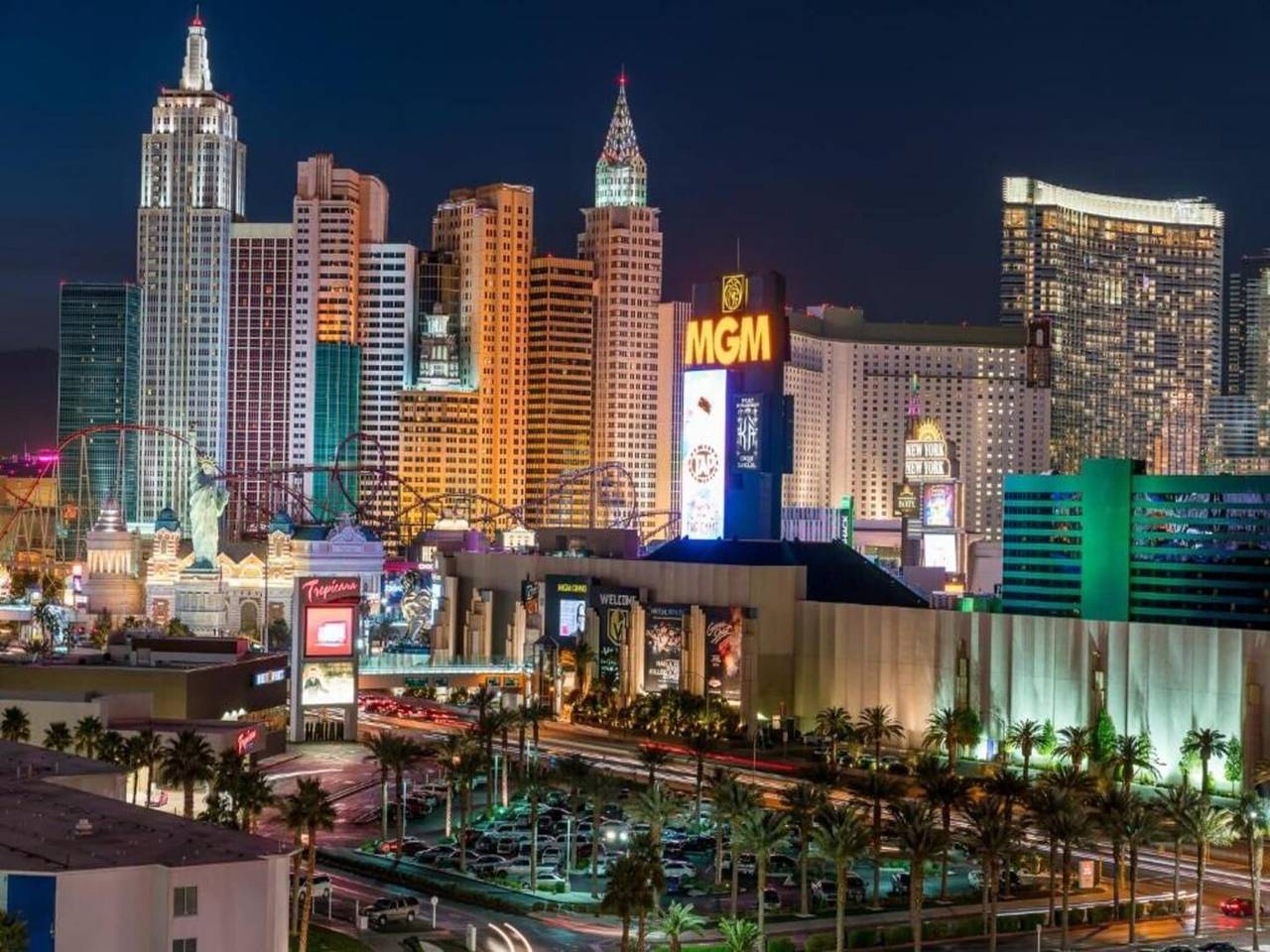 Apartamento entero, Queen Premium con vista al Strip | Las Vegas in Las Vegas Strip, Paradise