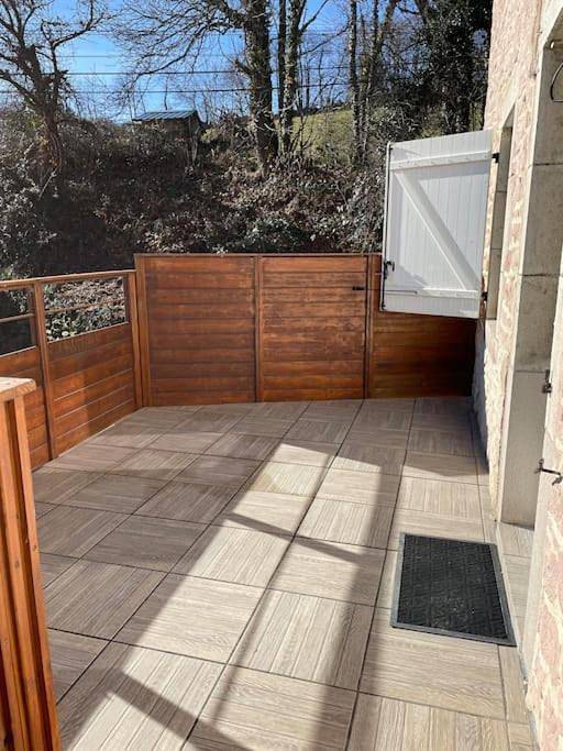 Location de vacances pour 6 personnes, avec terrasse et vue à Moyrazès - 4