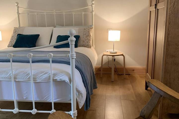Charming Converted Barn in a stunning location on the Wild Atlantic Way in Skibbereen-West Cork, County Cork