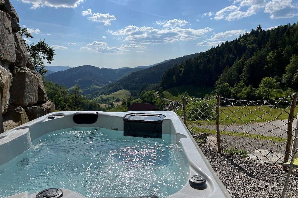 Ganze Wohnung, Fewo mit Whirlpool und Infrarotsauna by Interhome in Hausach, Kinzigtal