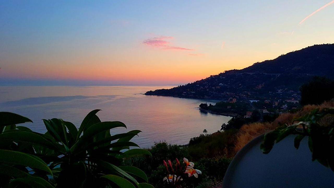 Romantic Casa Lorenzina Affittacamere in Latte (Ventimiglia), Région de Vintimille