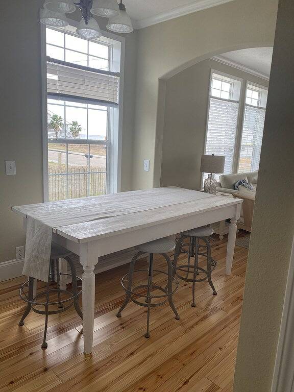 *New* - Location, Location - 250 Feet to the Beach - Sleeps 6 in Bay St. Louis, Mississippi Gulf Coast