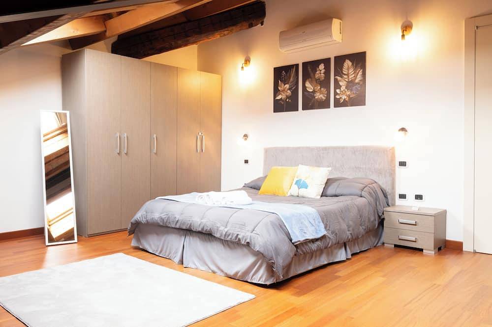 Apartamento entero, [Ferrara Prestige] Style&Comfort in the Estense Heart in Ferrara, Provincia de Ferrara