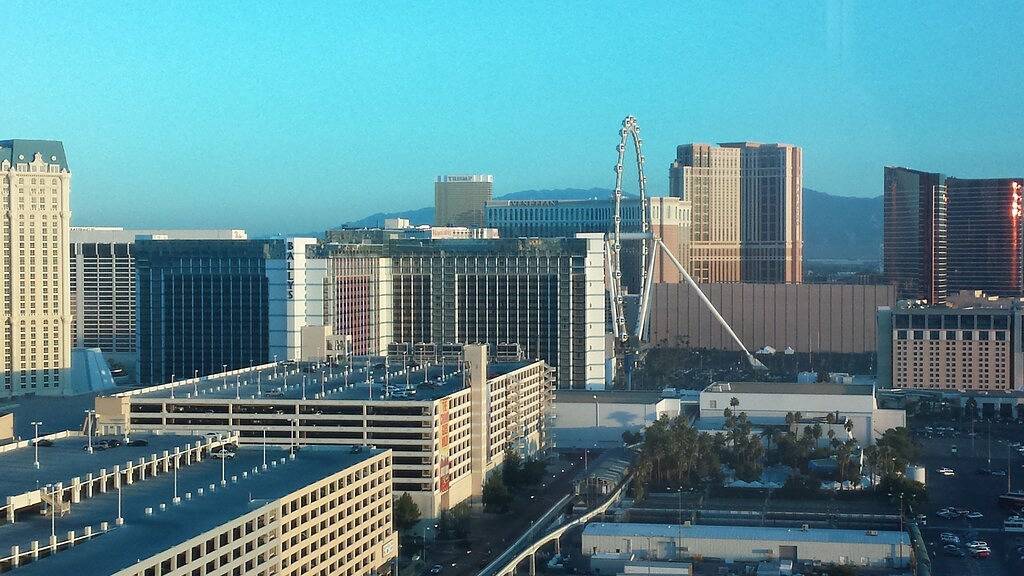 Ganze Wohnung, Besitzer verwaltet! Strip Side! Keine Resortgebühren! Auch Vrbo Listings 397813 & 425161 in Las Vegas Strip, Paradise