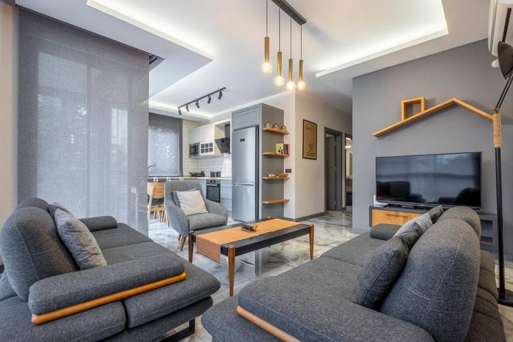 Ferienwohnung für 3 Personen, mit Balkon und Pool sowie Sauna - 1