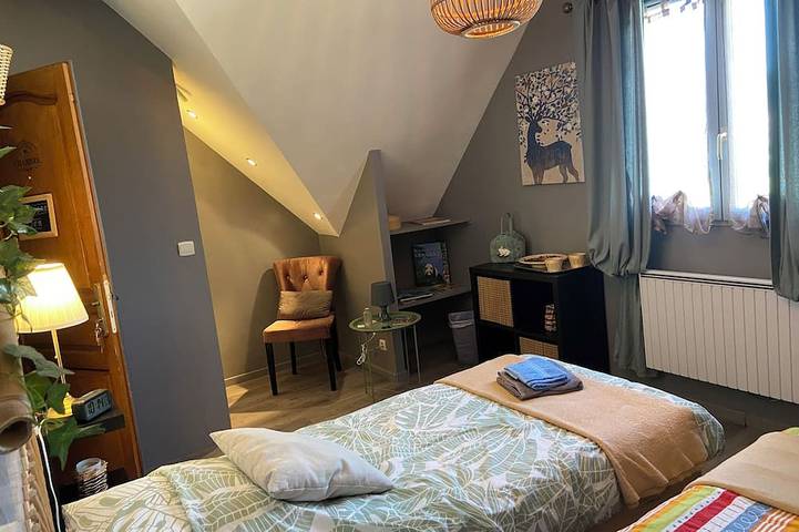 Gîte pour 8 personnes, avec terrasse et jardin à Le Vaudoué - 3