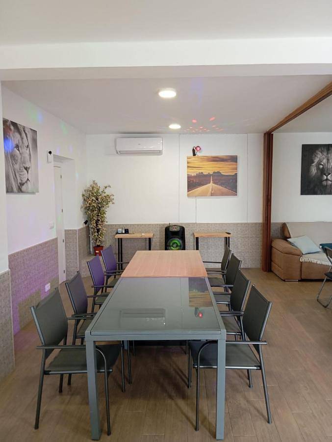 Chalet para 14 personas, con terraza y piscina además de vistas y jardín en Vega de Granada - 4