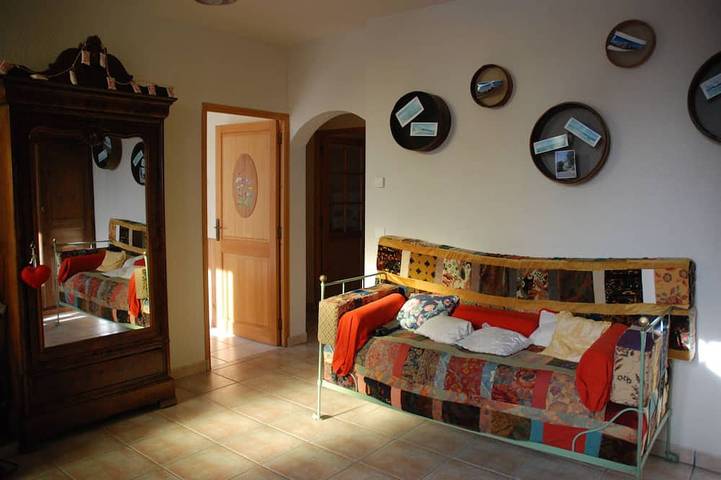 Gîte pour 8 personnes, avec terrasse et jardin à Valuéjols - 2