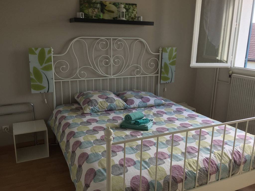 Bienvenue chez nous - Chambre 2 in Messigny-et-Vantoux, Région de Dijon