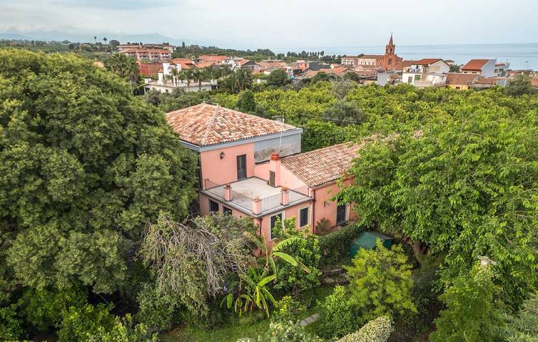 Location de vacances pour 10 personnes, avec Terrasse et Jardin à Acireale - 3