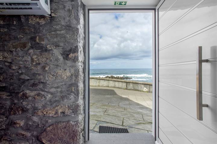 Entire studio, Studio Apartment '- Casa Do Avós' with Sea View, Wi-Fi and Air Conditioning in São Vicente (Madeira), Madeira