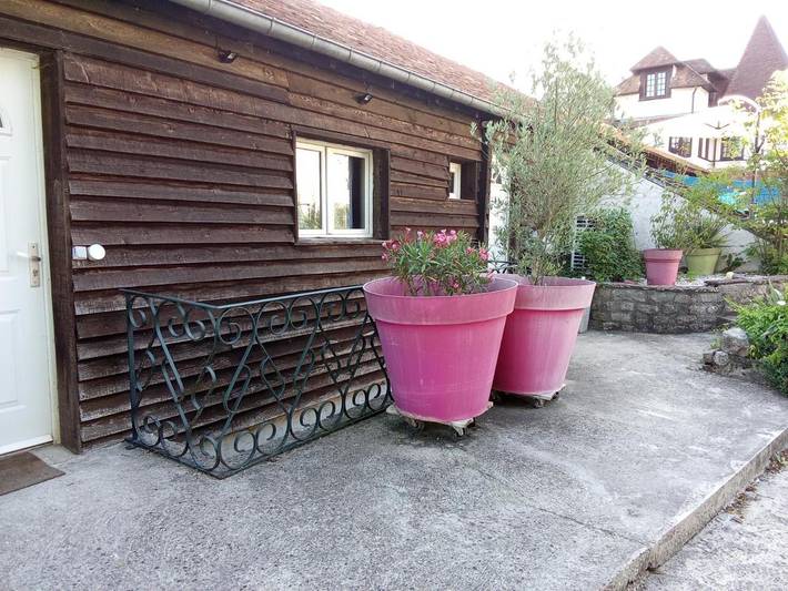 Gîte pour 4 personnes, avec terrasse et vue à Liancourt-Saint-Pierre