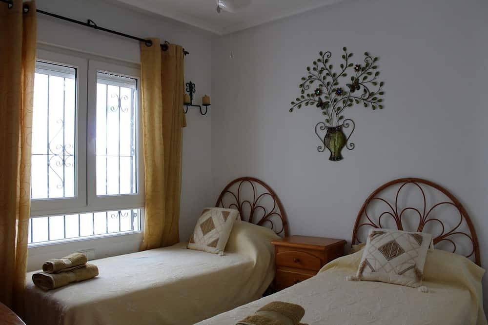 Apartamento entero, Villamartin 2 Bed Apartment, Golf, Beaches, Good Food and Sunshine!!! in Villamartín (Orihuela), Orihuela