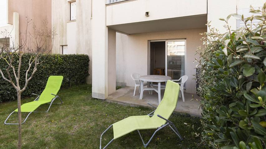 Appartement de vacances pour 6 personnes, avec piscine et terrasse