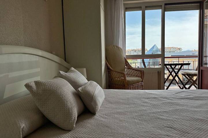 Gîte pour 6 personnes, avec balcon à Noja - 3