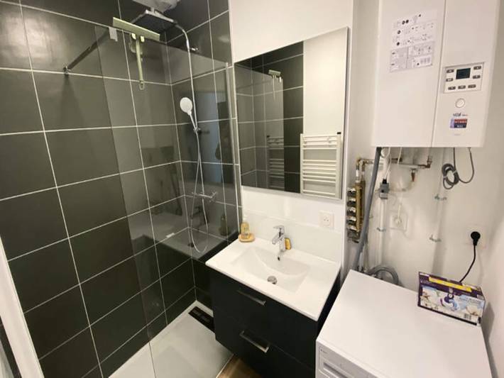 Gîte pour 9 personnes, avec terrasse à Laveissière - 4