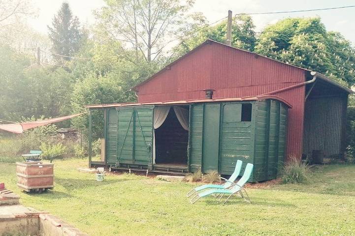 Le wagon des amoureux avec Spa in Chesnois-Auboncourt, Ardennes