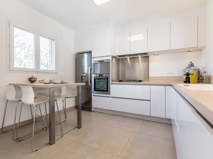 Location de vacances pour 6 personnes, avec terrasse et jardin à Callian - 4