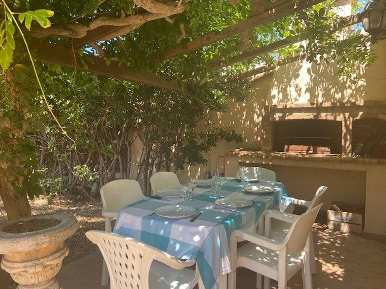 Family Home 200m from Beach, Parking, Terrace, 3 Bedrooms, Sleeps 6 in Le Barcarès, Côte d'Améthyste