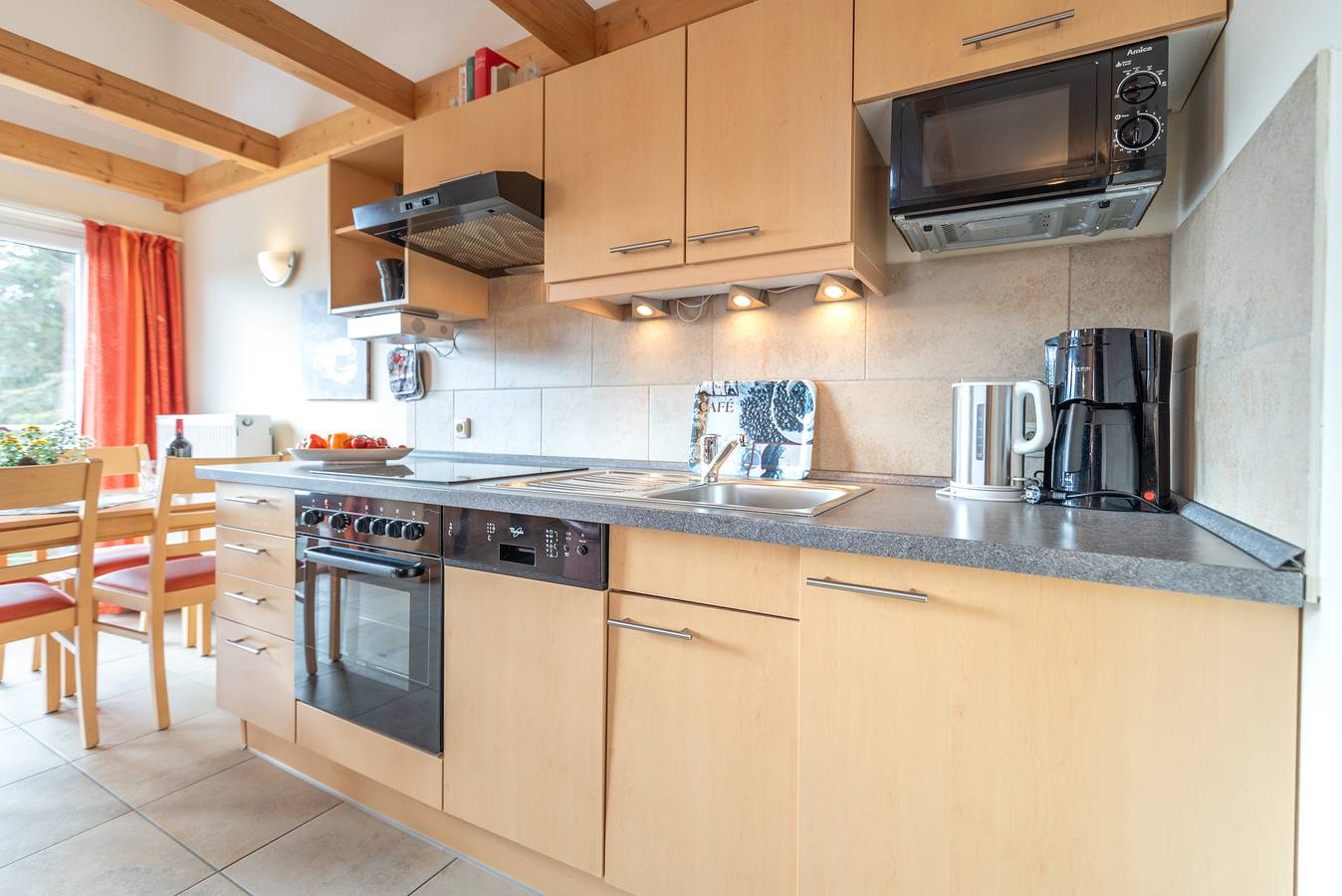 Ganze Ferienwohnung, Bernstein-Villa Dg 3 in Drei Kaiserbäder, Heringsdorf