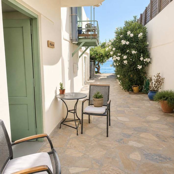 Gîte pour 2 personnes, avec Vue sur l’océan et Jardin dans Elounda