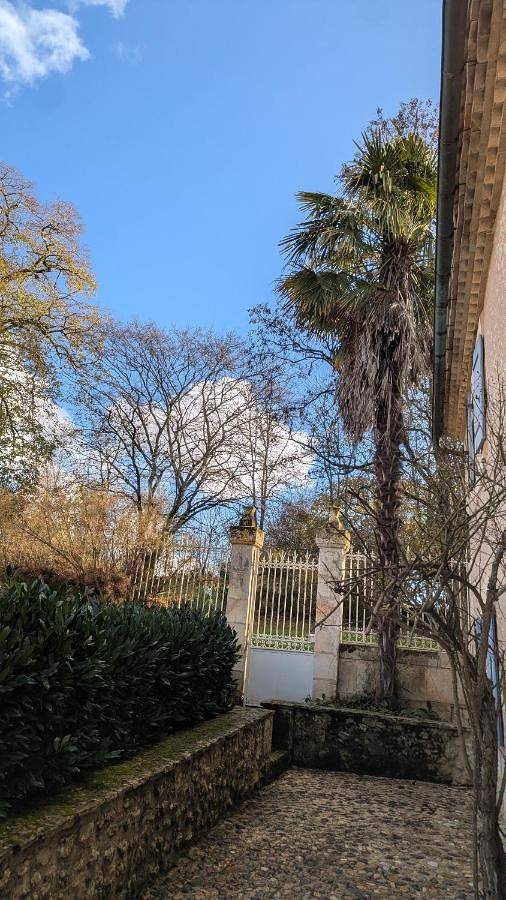 Location de vacances pour 4 personnes, avec piscine et jardin à Saint-Sulpice-de-Roumagnac - 3