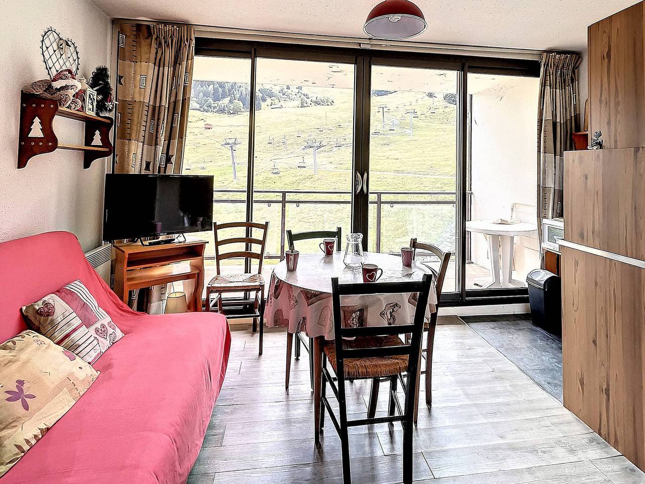 Chalet pour 4 Personnes dans Le Corbier, Villarembert