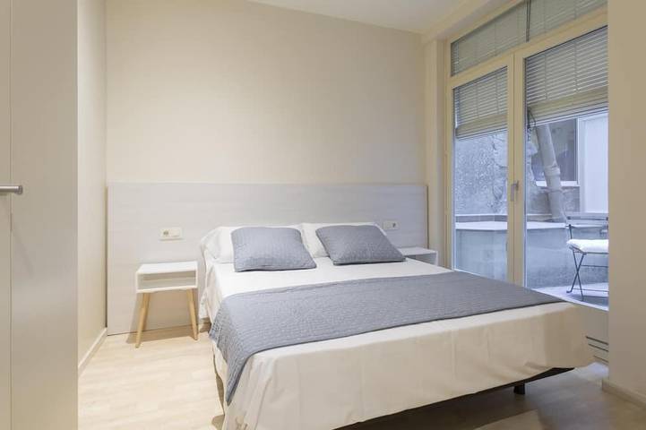 Apartamento entero, Bravissimo Cort Reial 1A, con 2 dormitorios y en el centro histórico in Gerona, Gironés