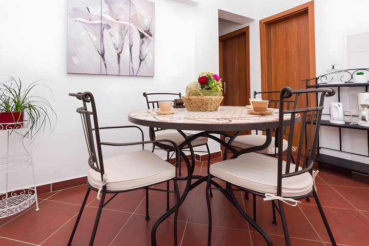 Ferienwohnung für 3 Personen, mit Garten in Bibinje - 2