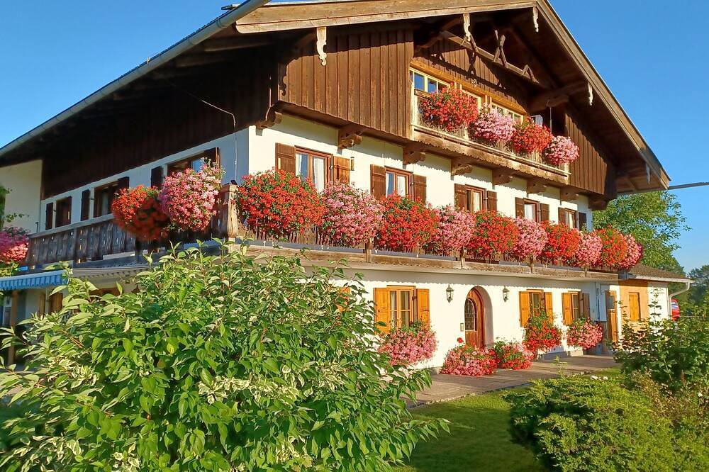 Ganze Wohnung, Ferienwohnung Oberlinner - Oberlinner in Miesbach, Alpenland Tegernsee Schliersee