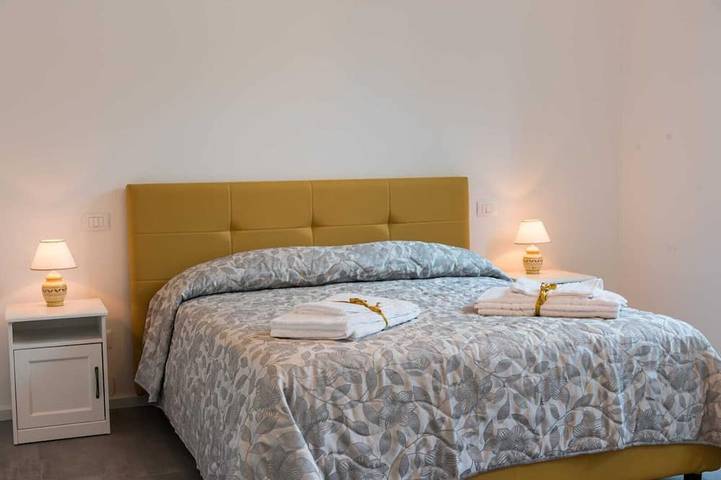 Ganze Wohnung, Nonna Vittoria Wohnung in Salerno, Tyrrhenische Küste Kampanien