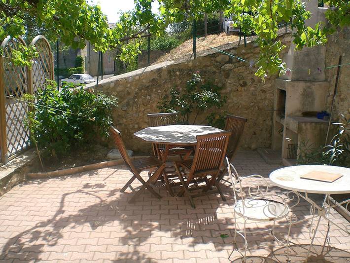 Gîte pour 4 personnes, avec Terrasse et Jardin à Valensole