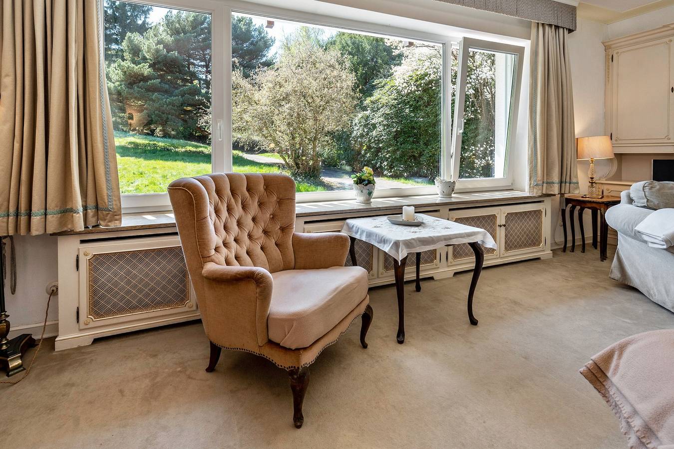 Apartamento entero, Apartamento 1 con vistas a la montaña, terraza y Wi-Fi in Baden-Baden, Northern Black Forest