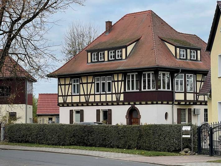Ferienwohnung für 5 Personen, mit Garten und Ausblick, kinderfreundlich in Doberschütz