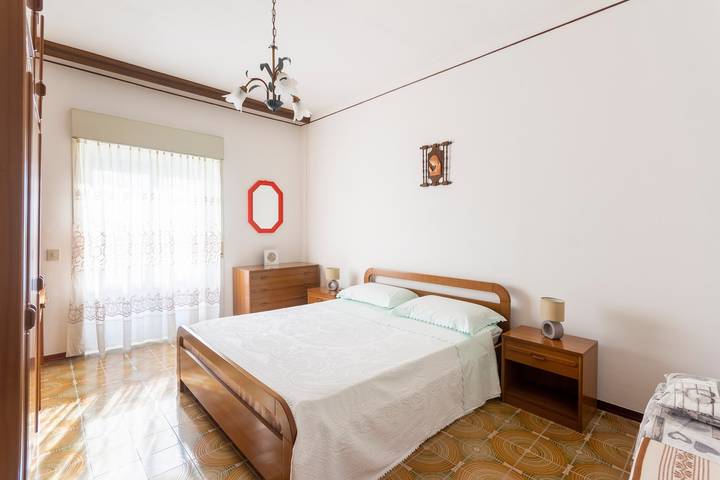 Entire apartment, Apartment 'tra mare e montagna' with Mountain View, Terrace & Balcony in Gaggi, Messina Province