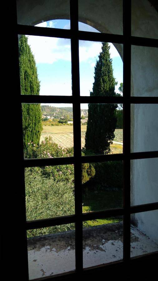 Location de vacances pour 5 personnes, avec jardin ainsi que vue et terrasse à Boulbon - 3