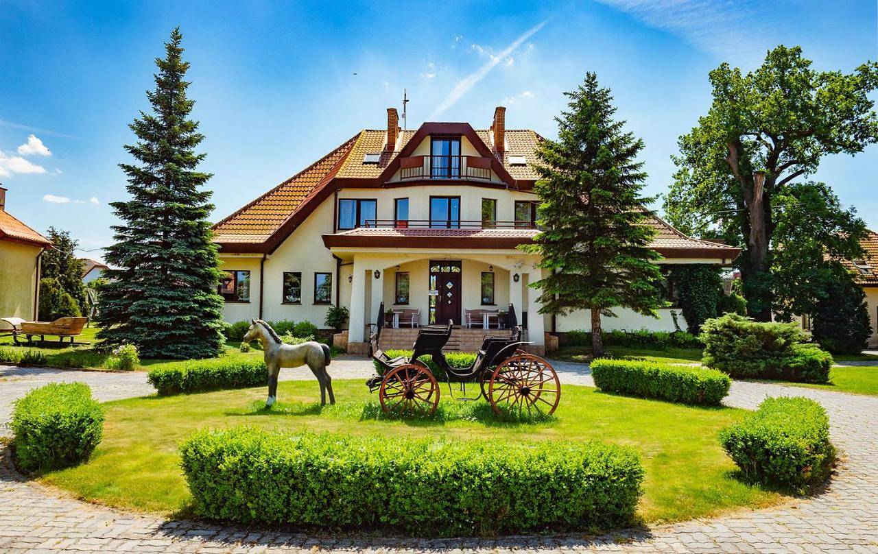 Ranczo Mustafa in Bobolin, Powiat sławieński