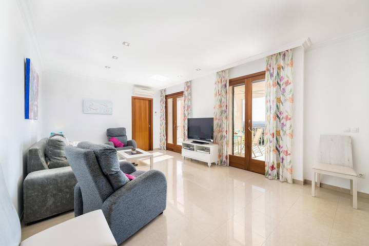 Biali - Chalet with terrace in Buger. Free Wifi in Búger, Majorca Center