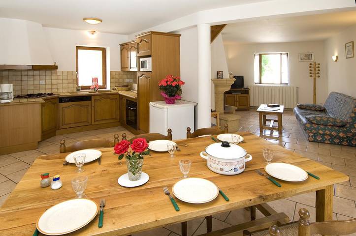 Gîte pour 6 personnes, avec terrasse, animaux acceptés dans Mont Lozère et Goulet - 2