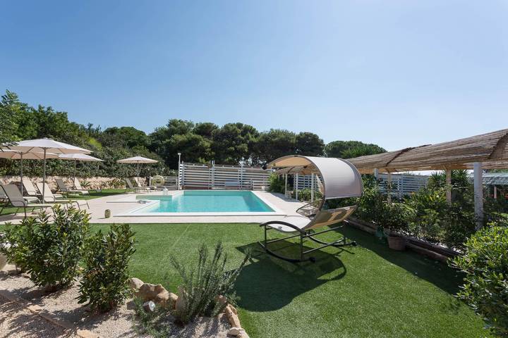 Villa per 9 persone, con balcone/terrazza e piscina, con animali domestici in Santa Croce Camerina