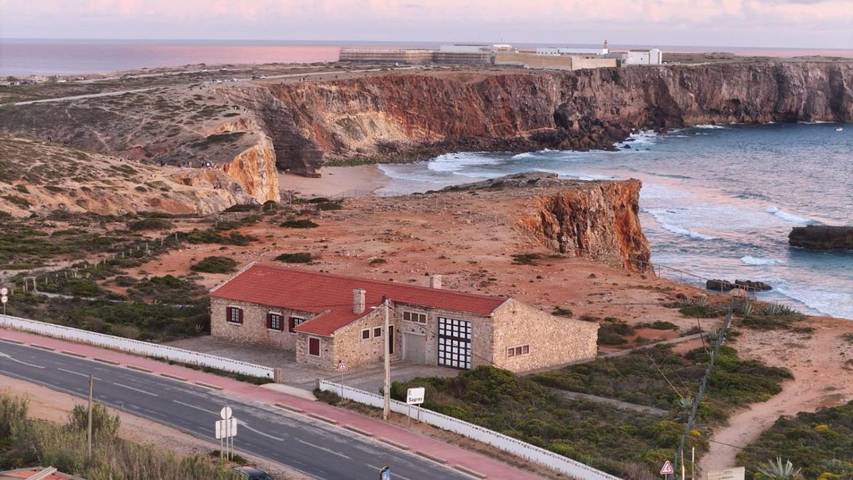 Maison d’hôte pour 9 personnes, avec jardin et vue, animaux acceptés à Sagres
