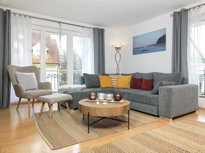 Ferienwohnung für 4 Personen, mit Balkon in Am Schwarzen Busch