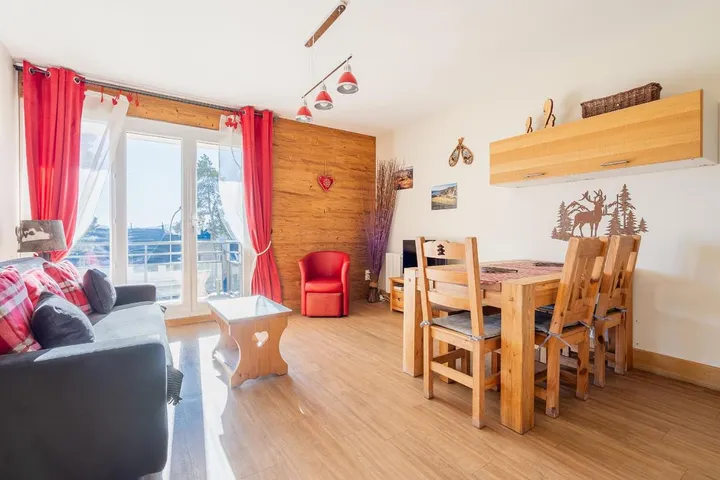 Apartamento de vacaciones para 5 personas, con vistas y jardín - 1