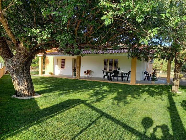 B&b per 2 persone, con panorama e giardino in Budoni