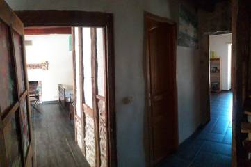Chambre d’hôte pour 6 personnes, avec vue et terrasse à Vallon-en-Sully