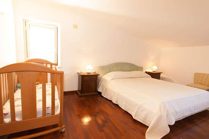 Maison avec court de tennis privé, piscine, à 300 m de la plage, WiFi, aircon in Spiaggia Punta del Pero, Syracuse